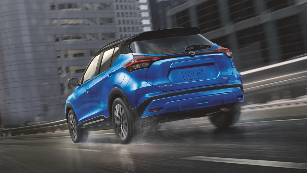 Nissan Kicks Play 2025