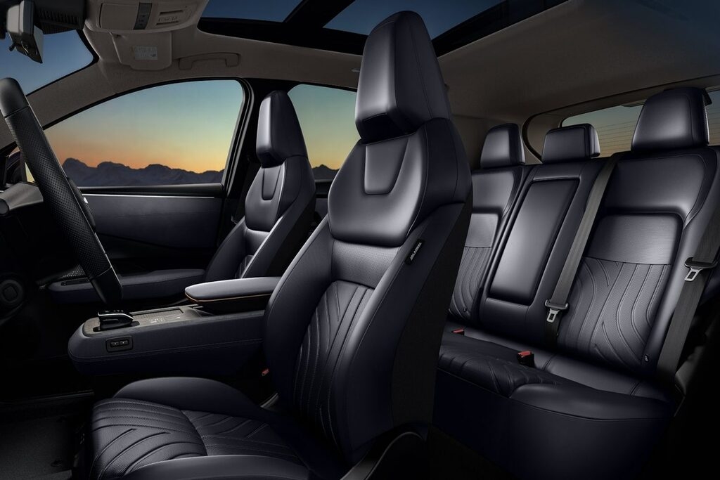 2025 Nissan Ariya interior