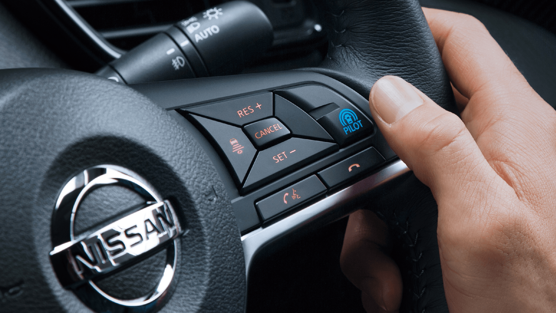 Nissan rogue steering wheel